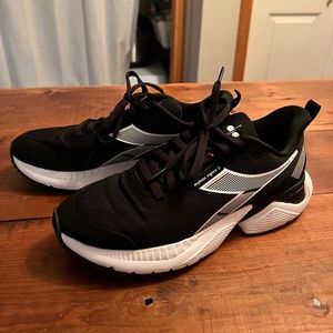 Diadora Women's Running Shoe - Mythos Blushield